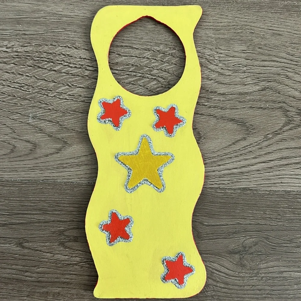 ♥️ Winnie The Pooh Wooden Door Hanger - Picture 4 of 8